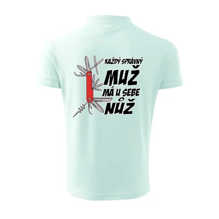 Každý správný muž, má u sebe nůž