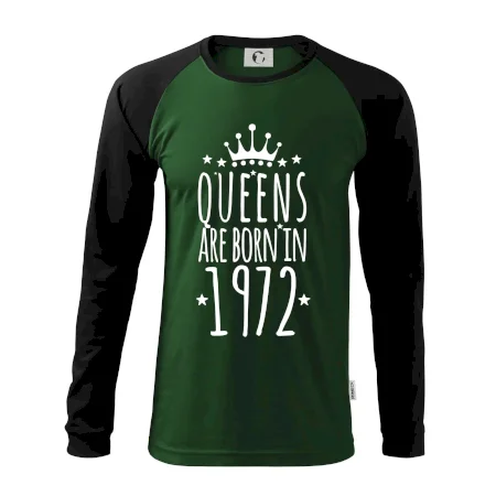 Queens are born in 1972
