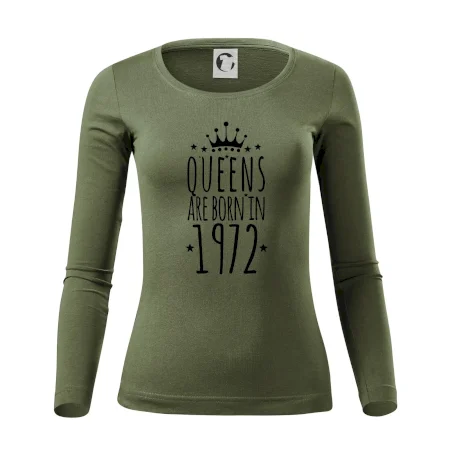 Queens are born in 1972