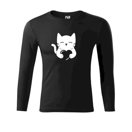 Kočka drží srdce