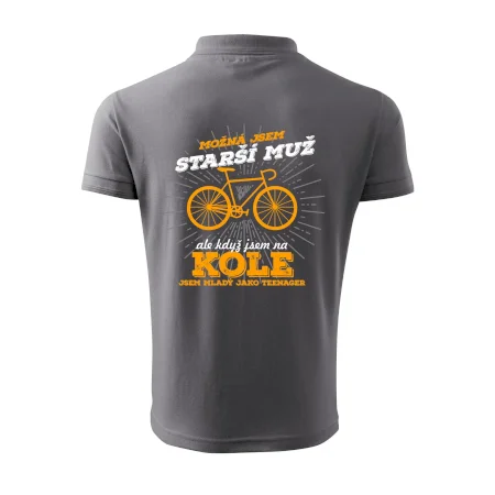 Starší muž - cyklista silniční kolo