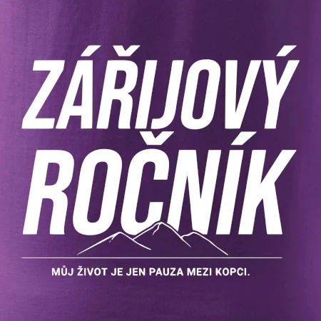 Zářijový ročník. Můj život je jen pauza mezi kopci.