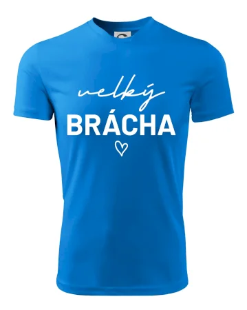 Velký brácha - nápis na prsou