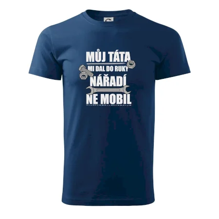 Můj táta mi dal do ruky nářadí