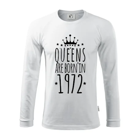 Queens are born in 1972