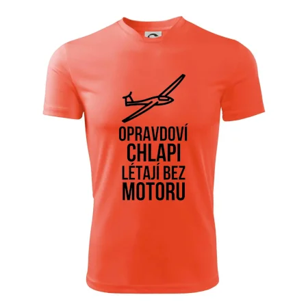 Opravdovi chlapi létají bez motoru