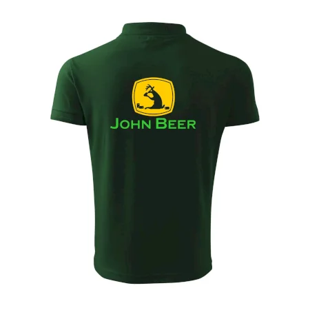 John Beer jelen s pivem