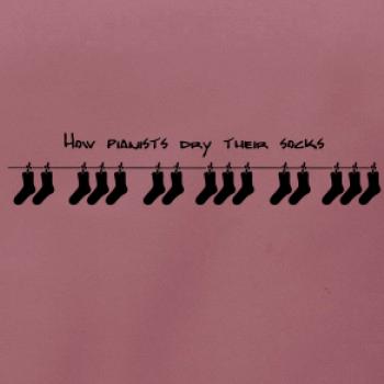 How pianists dry their socks