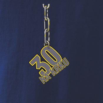 30 let na krku řetěz
