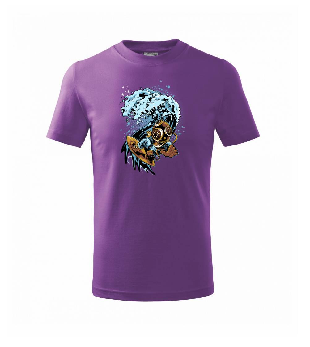 Surfující potápěč