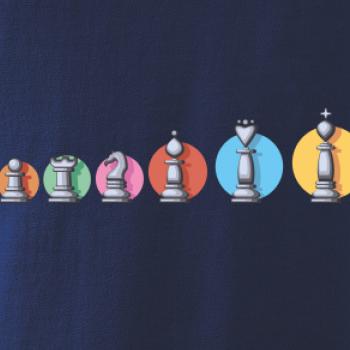 Šachy v řadě barevné