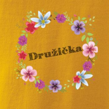 Družička s květy