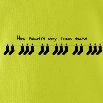 How pianists dry their socks