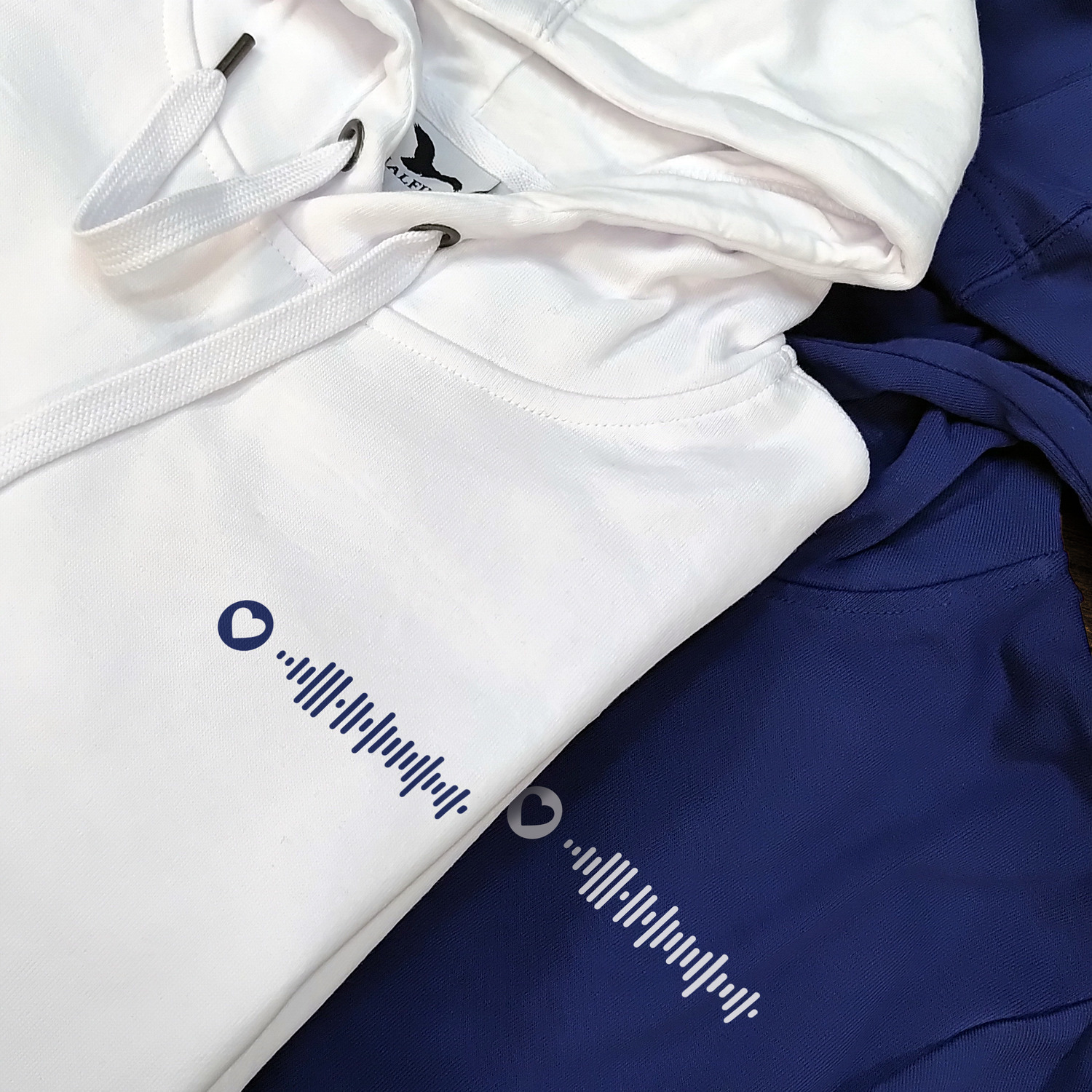 Zamilovaný Spotify kód na prsu