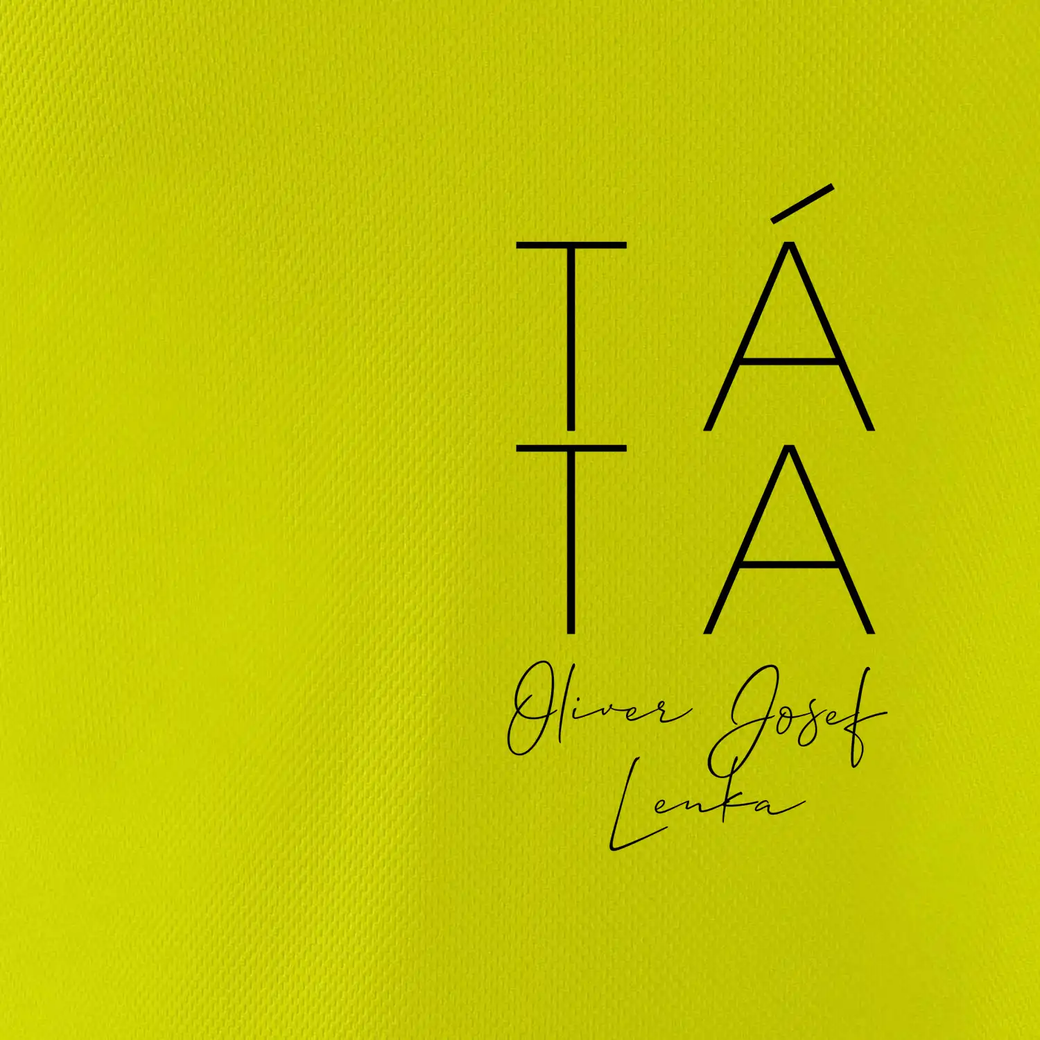 Nápis táta na prsu se jmény dětí