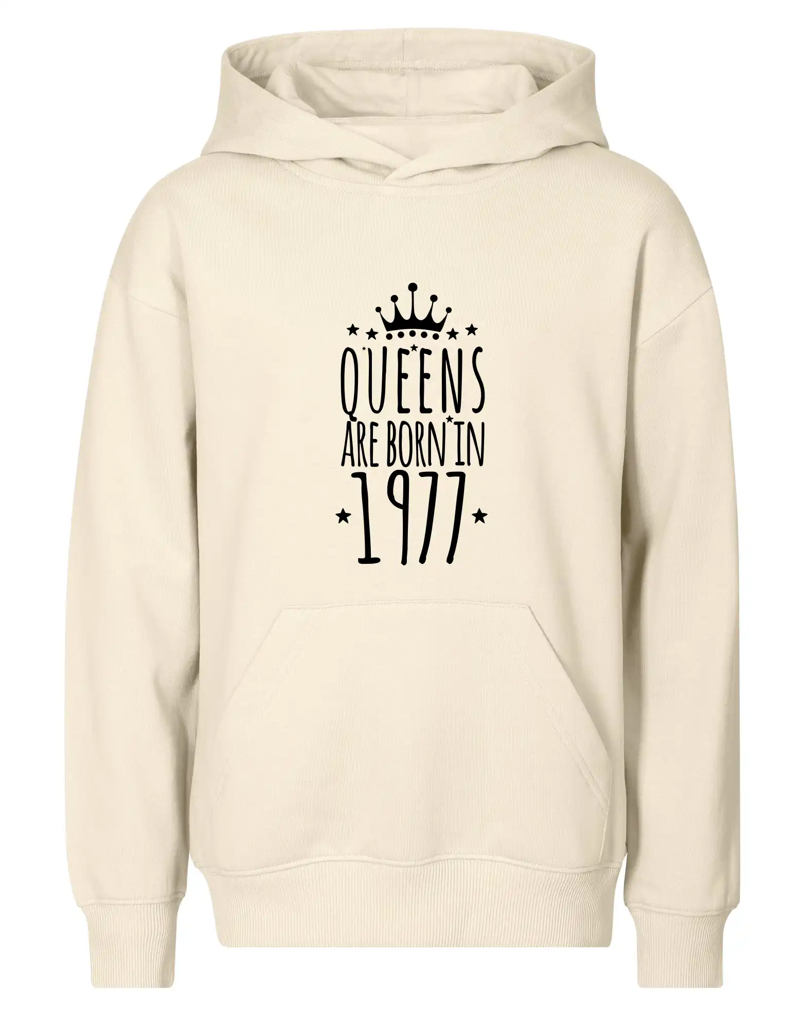 Queens are born in 1977