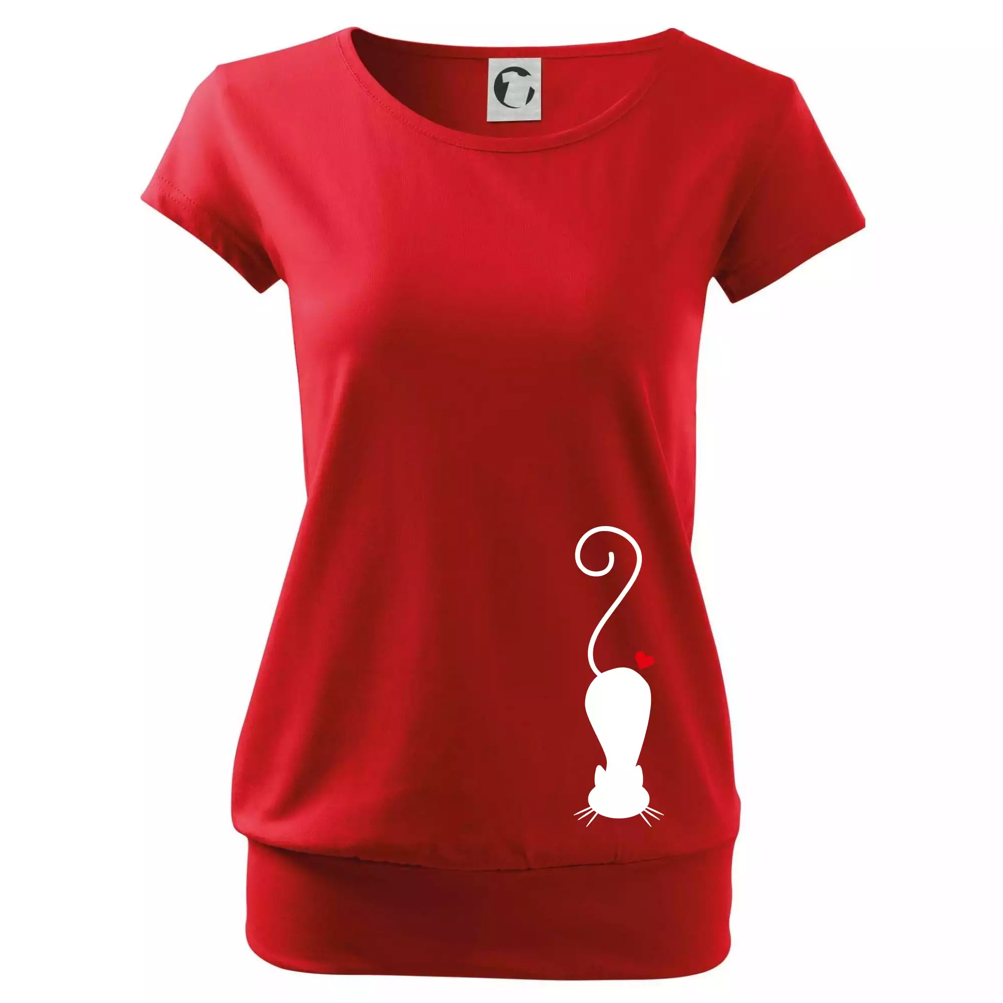 Zamilovaná kočka ležící