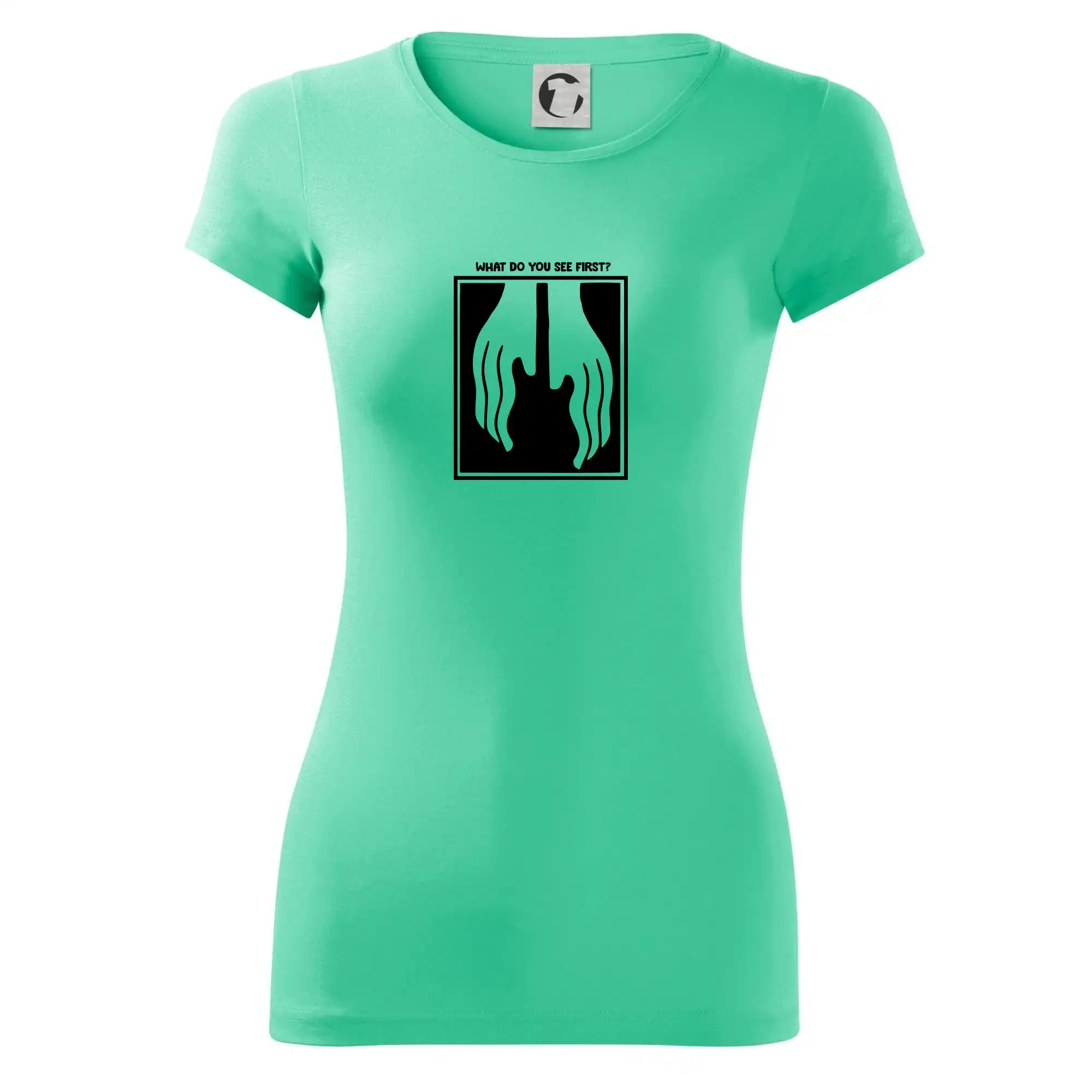 What do you see first? Kytara - Ruce