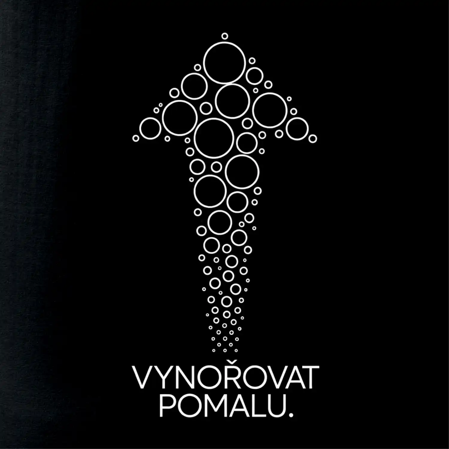 Vynořovat pomalu šipka vzhůru vytvořená z potápěčských bublinek