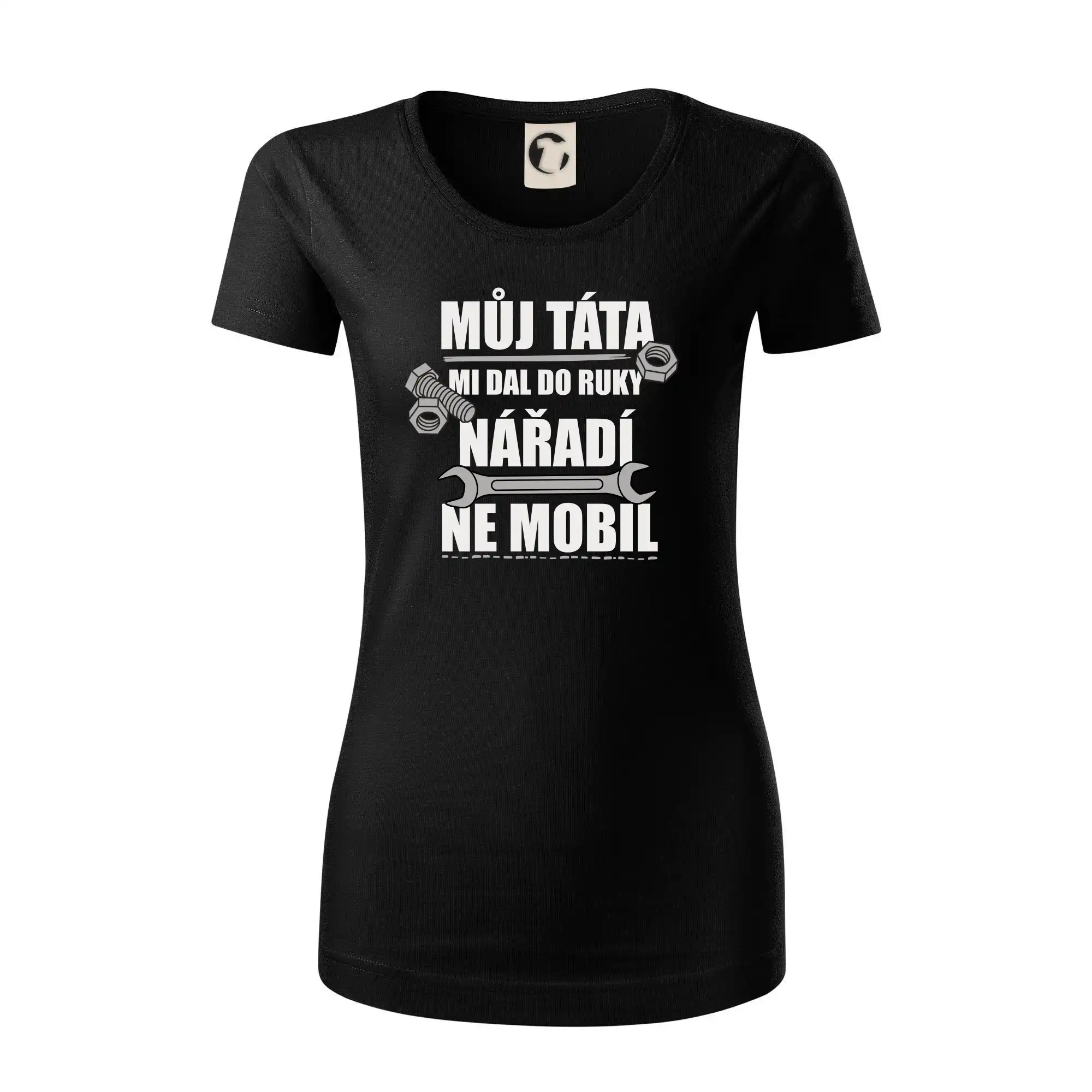 Můj táta mi dal do ruky nářadí