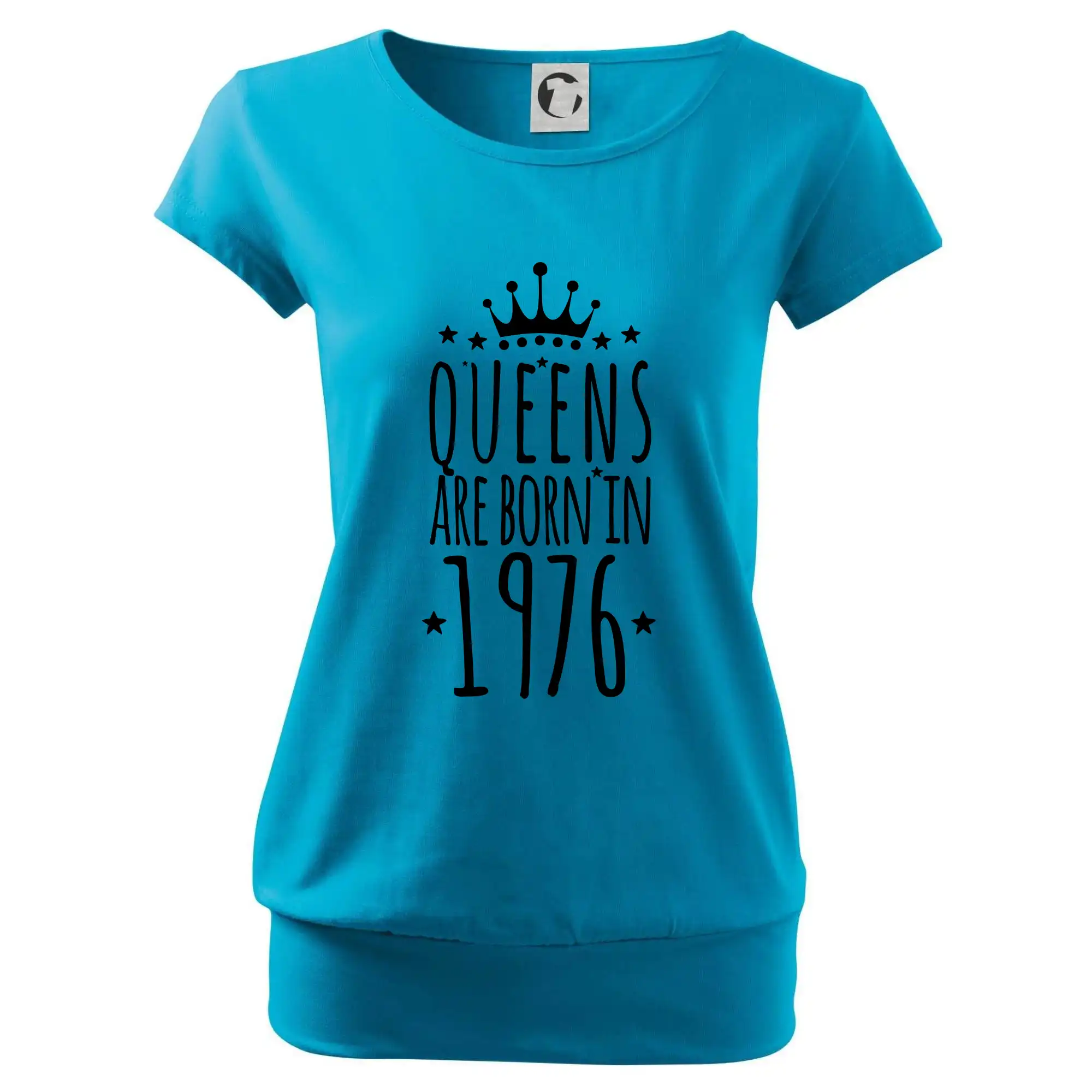 Queens are born in 1976