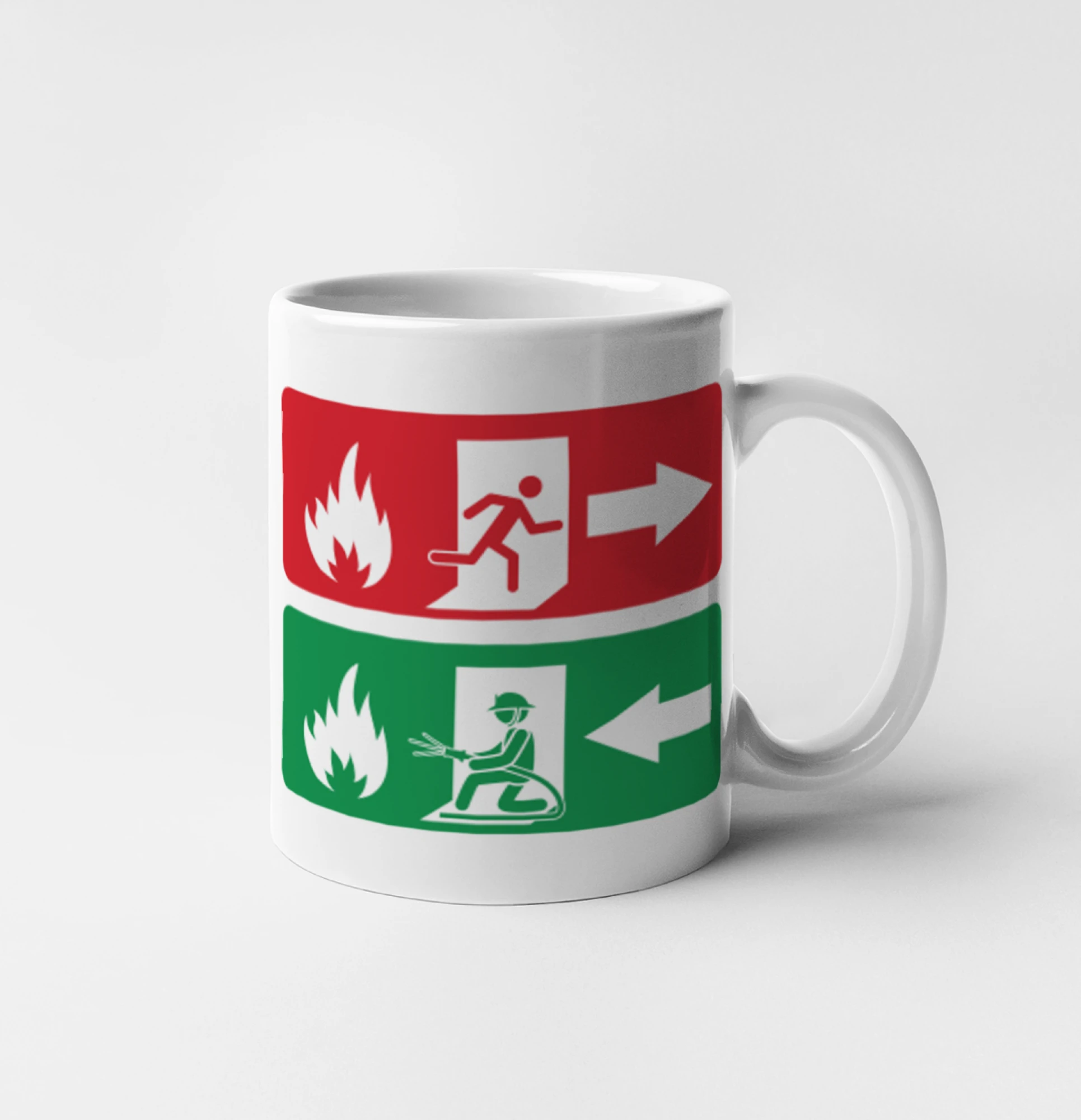 Lidé utíkají, hasiči přibíhají