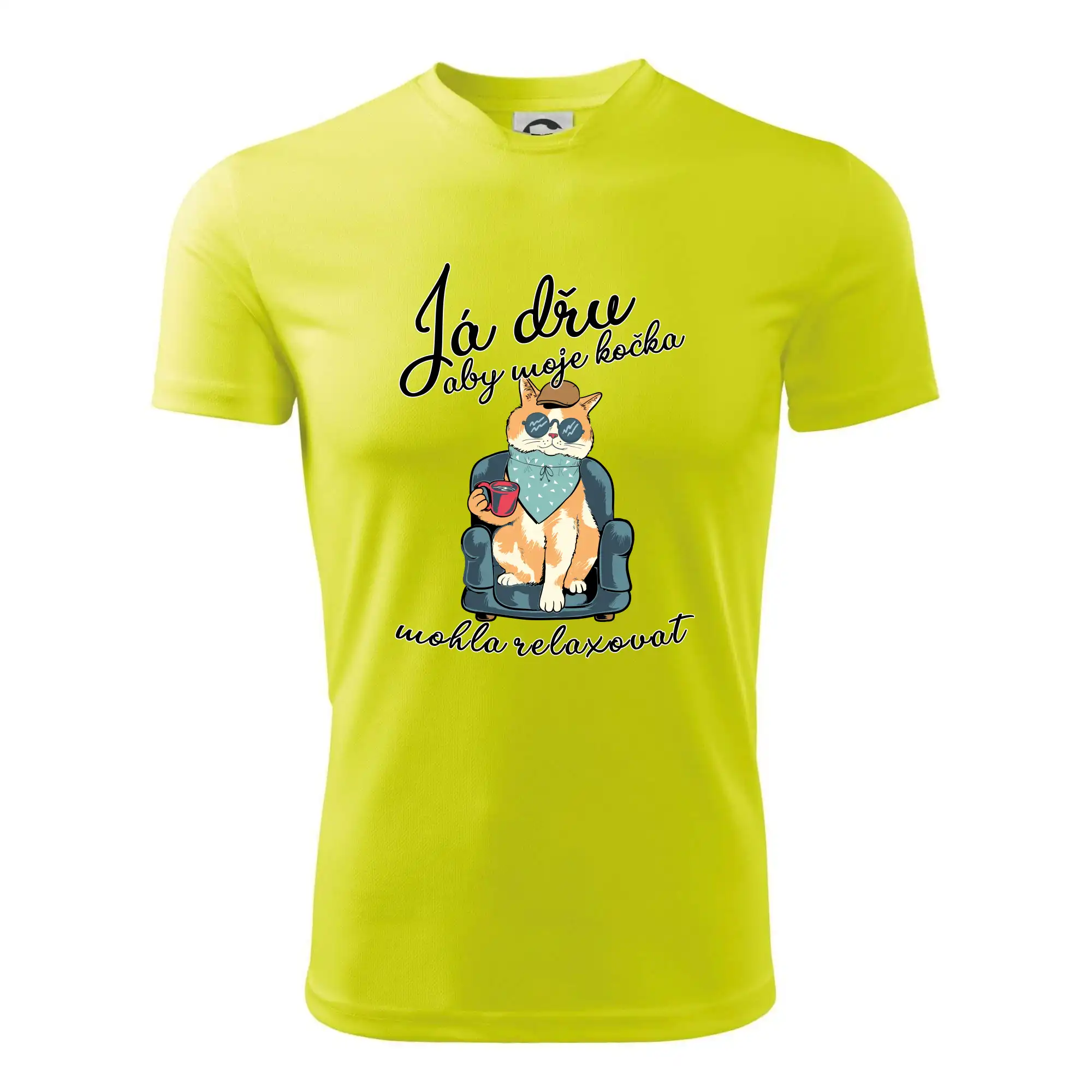 Já dřu, aby moje kočka mohla relaxovat