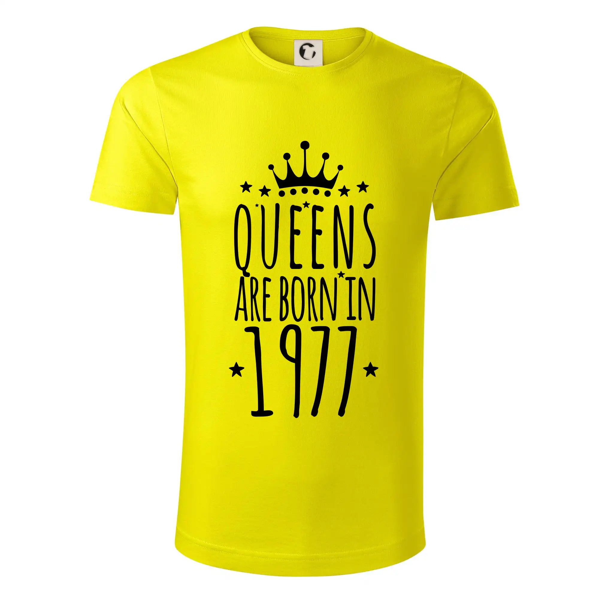 Queens are born in 1977