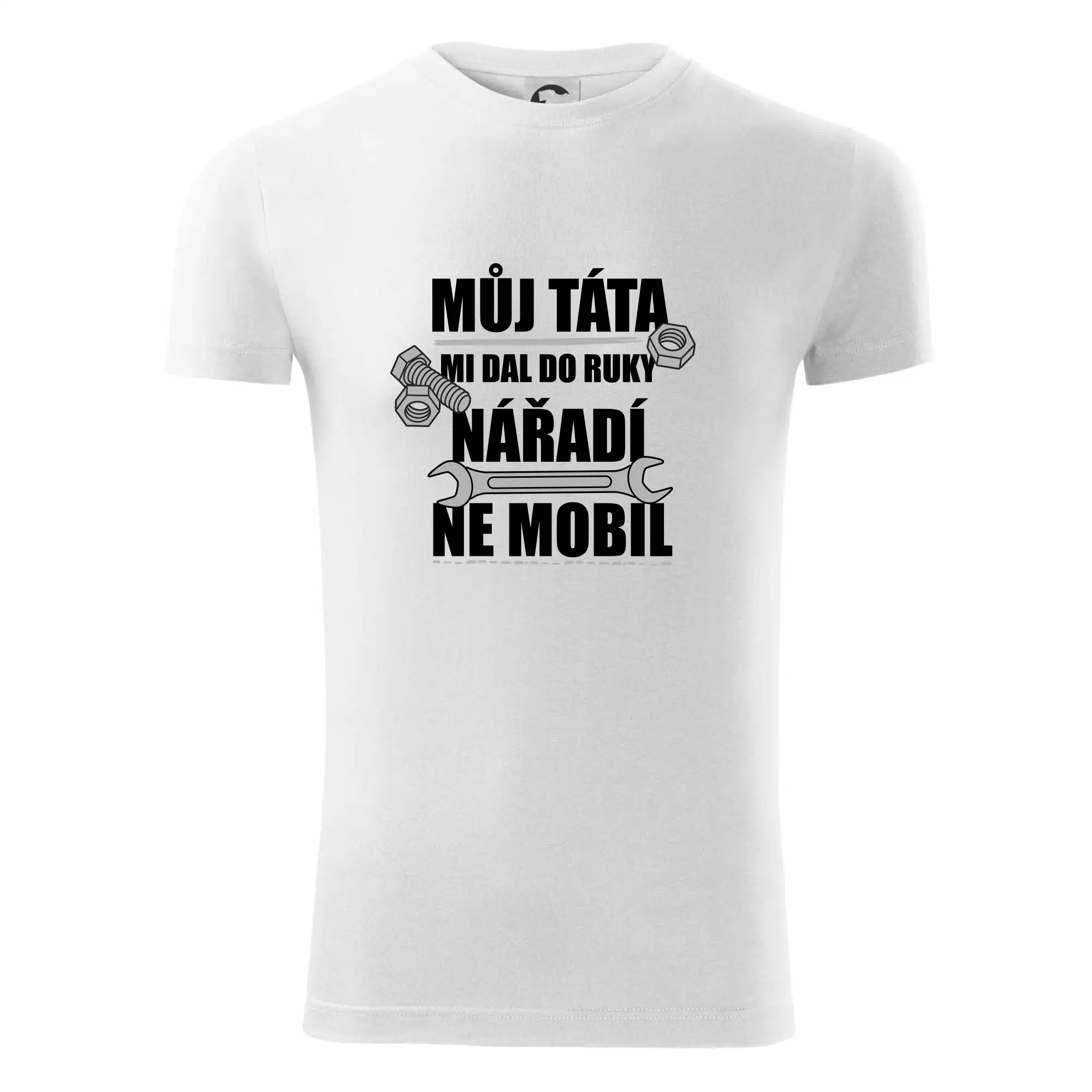 Můj táta mi dal do ruky nářadí