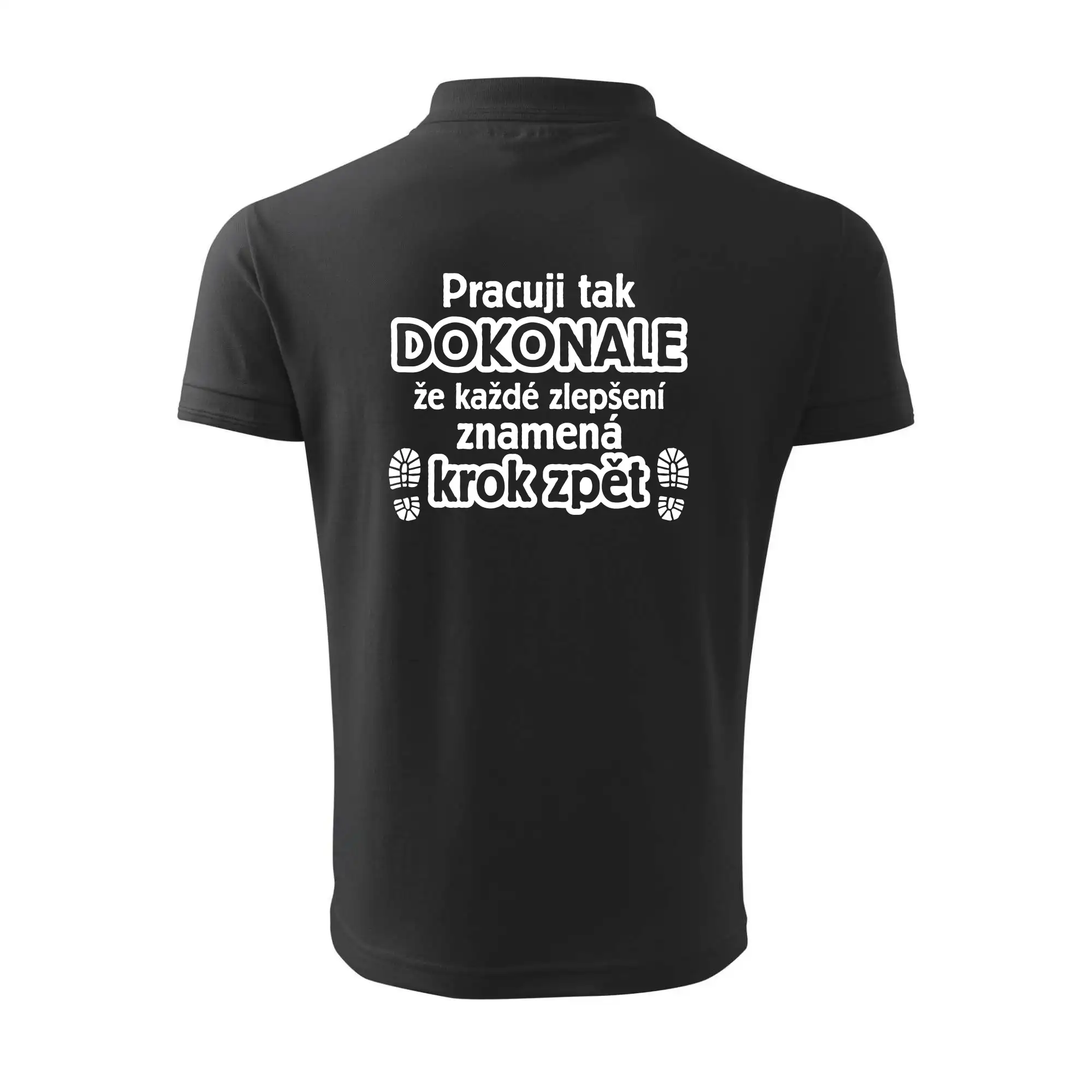 Pracuji dokonale krok zpět