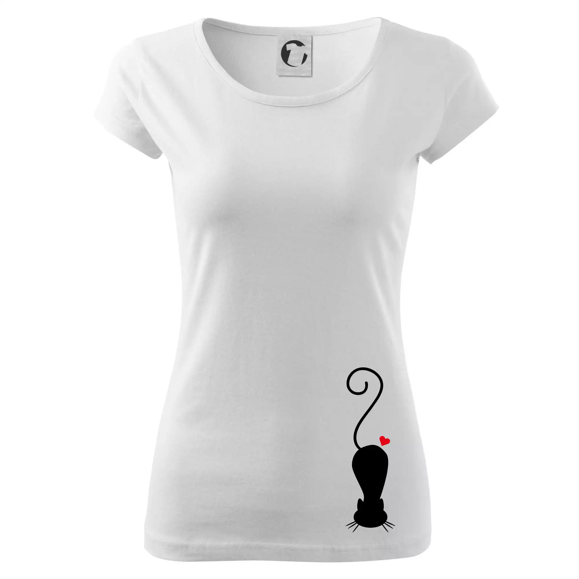 Zamilovaná kočka ležící