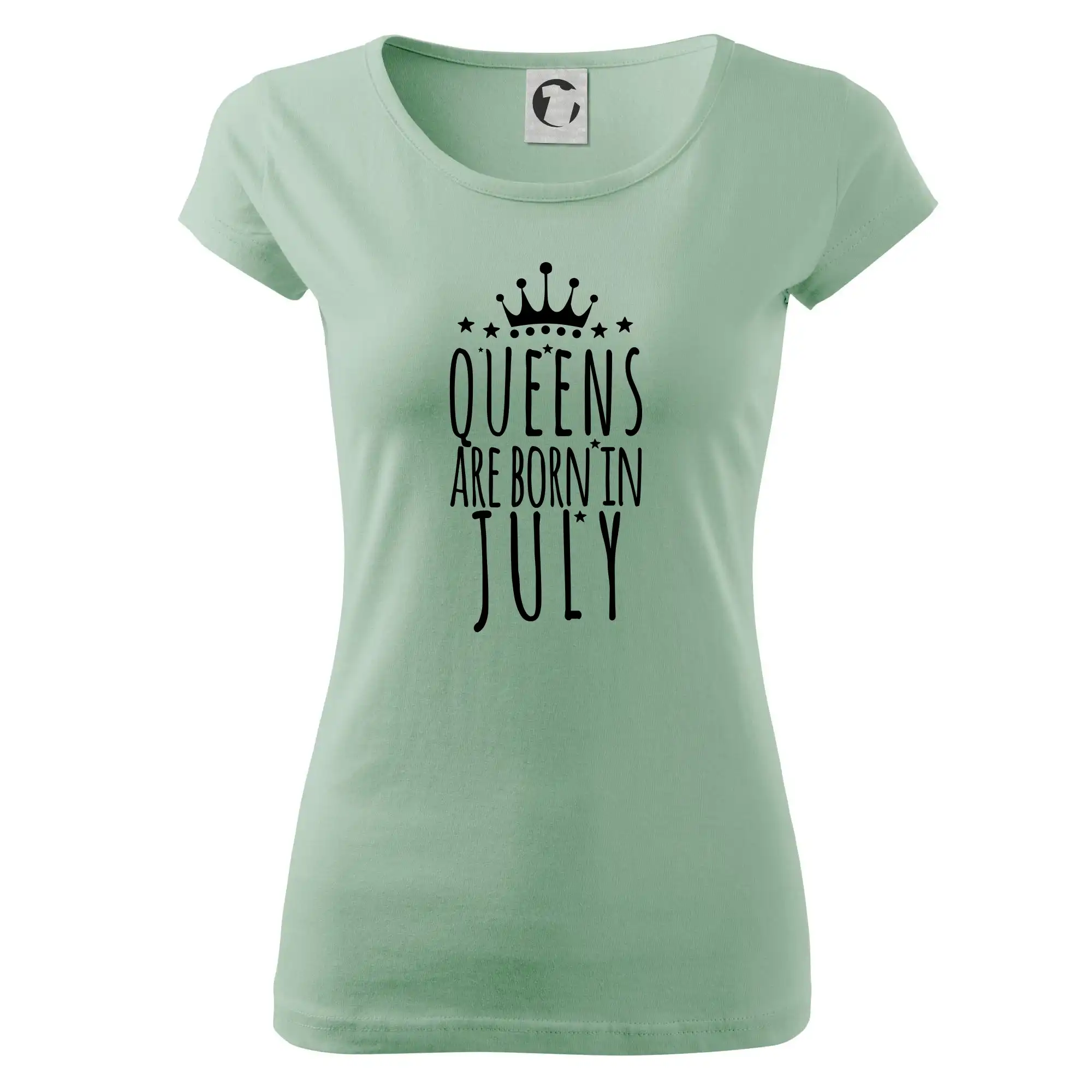 Queens are born in July
