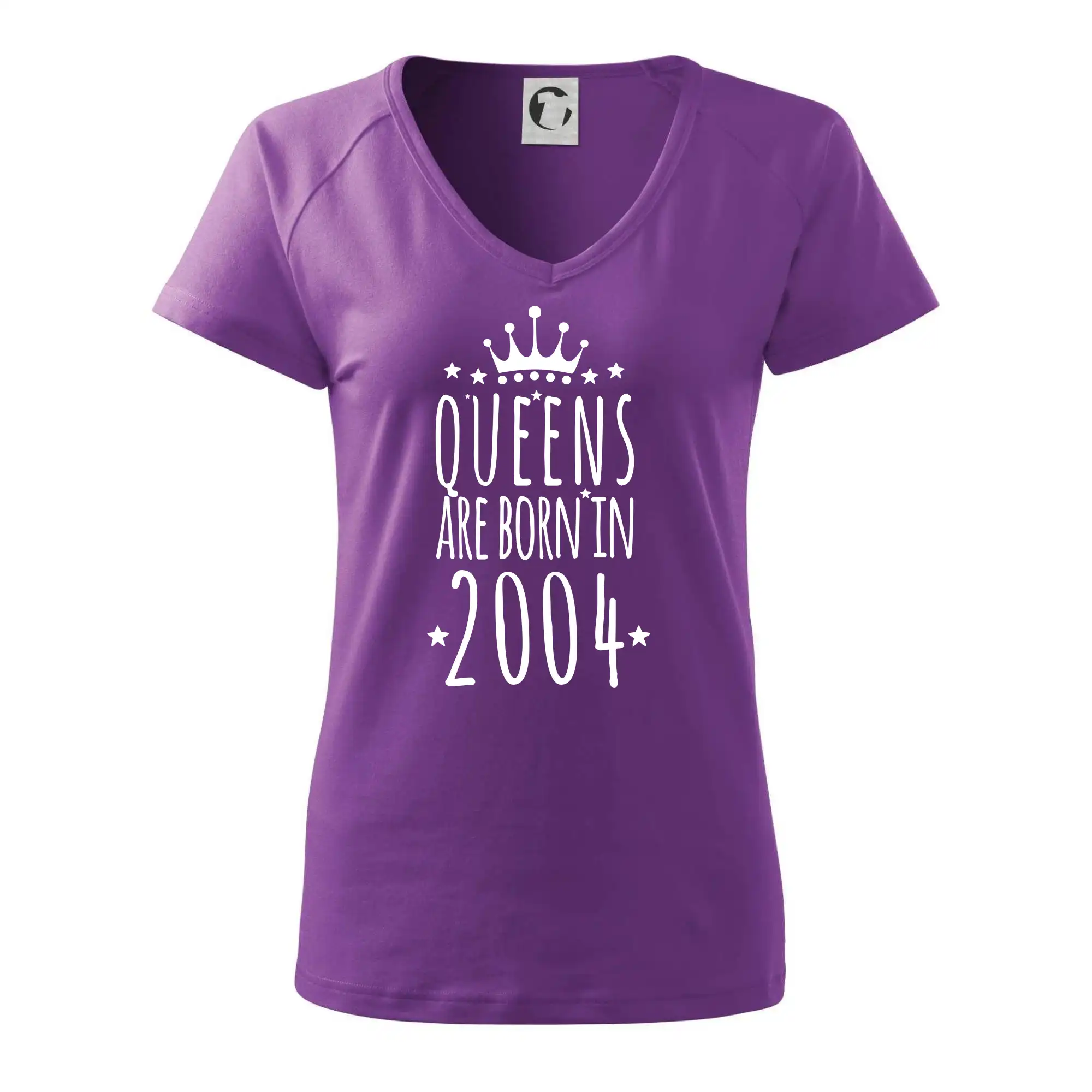 Queens are born in 2004