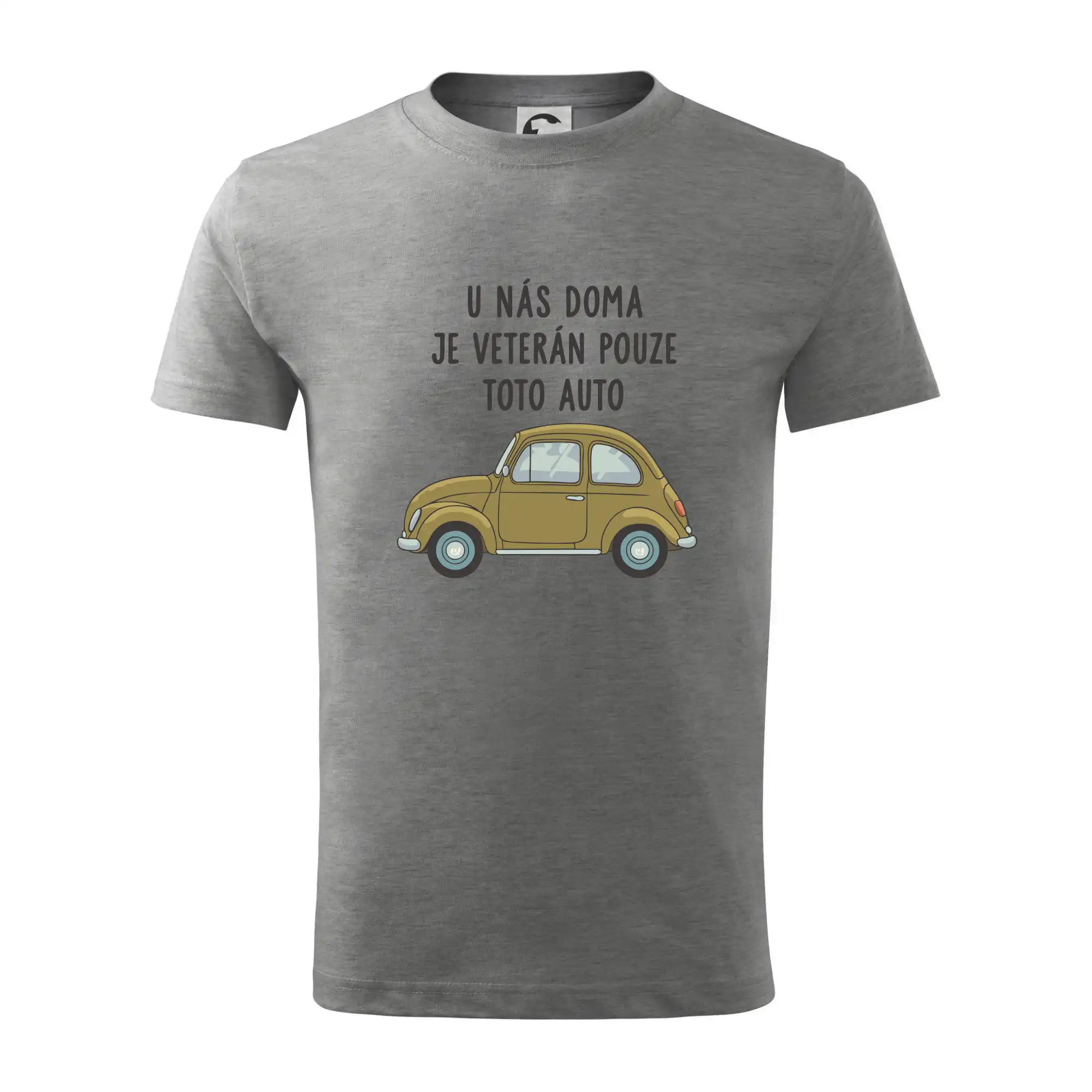 U nás doma je veterán pouze toto auto zelené