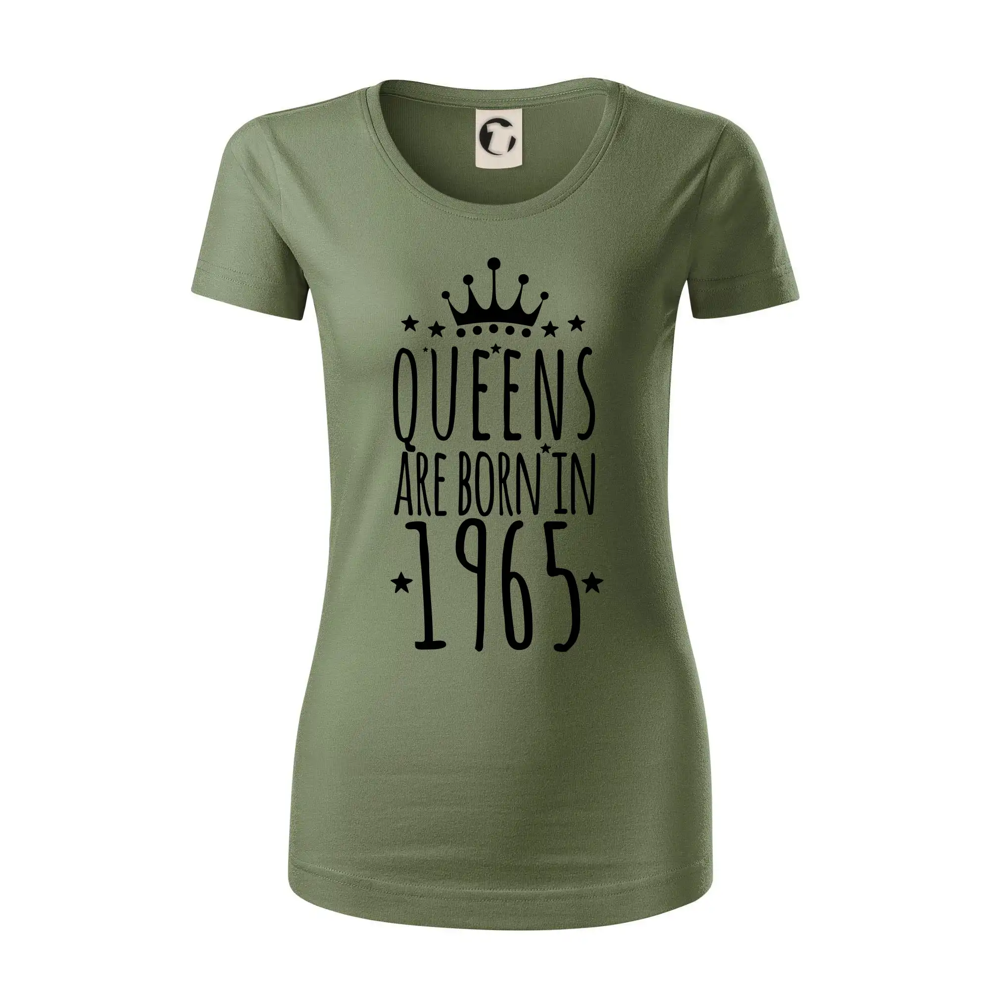 Queens are born in 1965