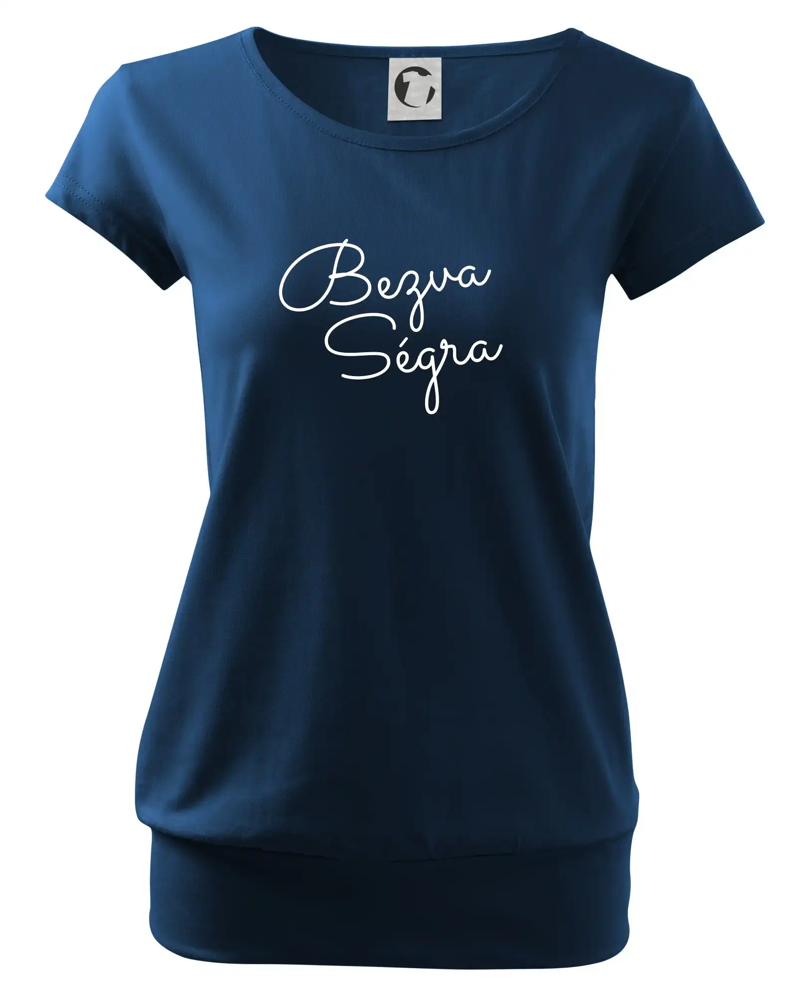 Bezva ségra - nápis na prsou