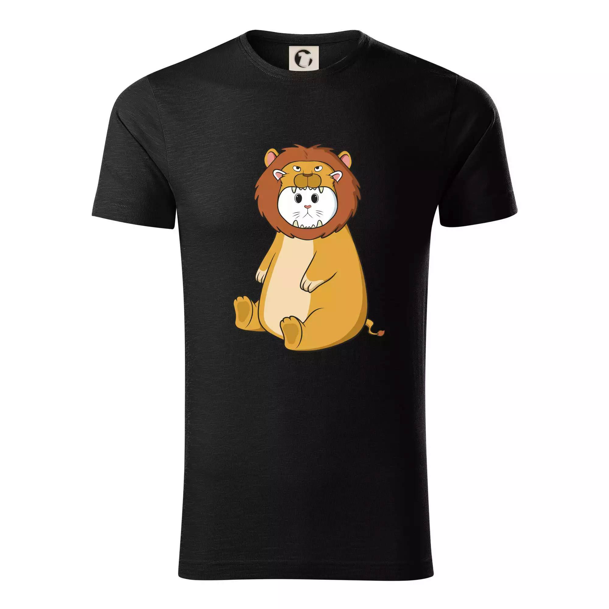Kočka v převleku lva