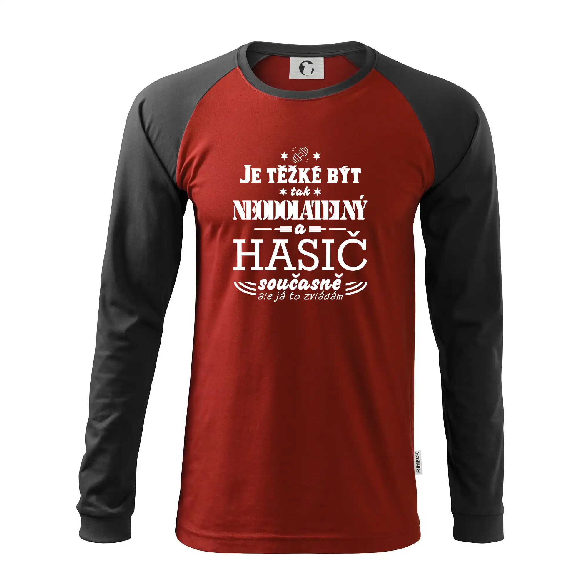 Je těžké být tak neodolatelný - hasič