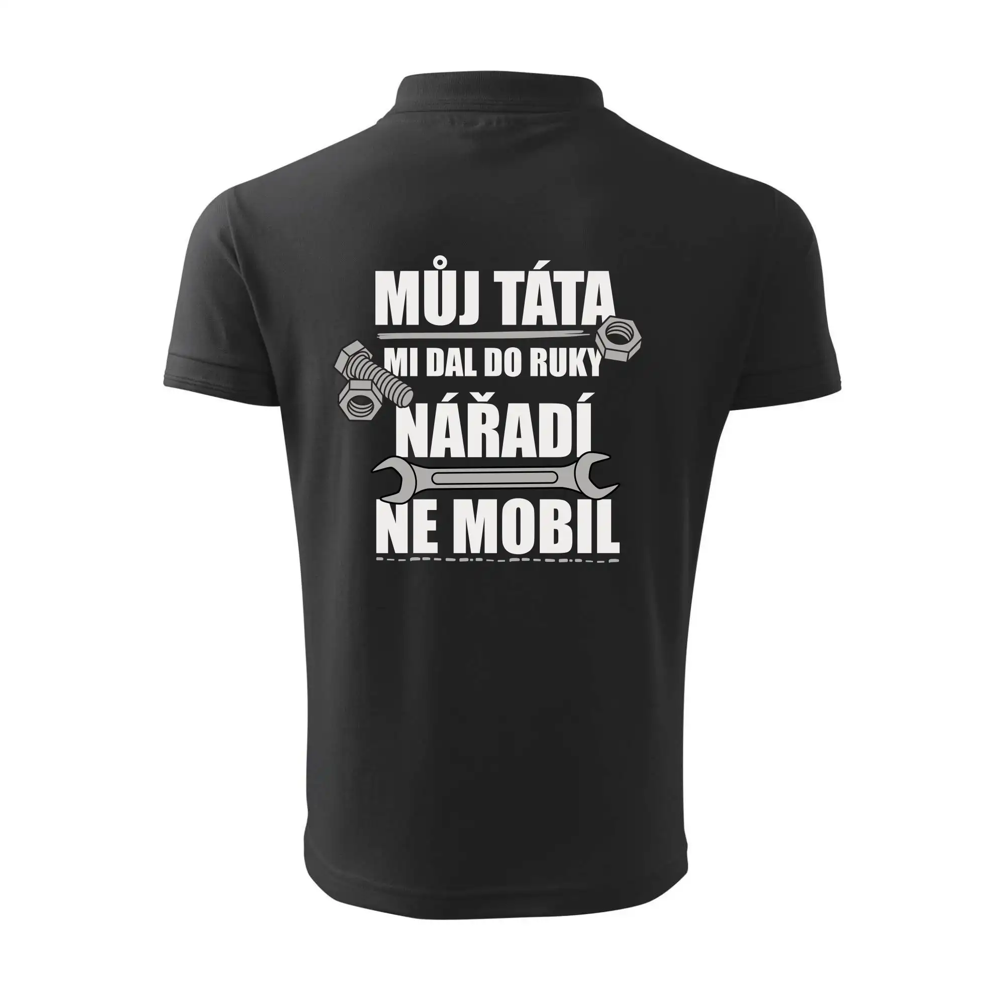 Můj táta mi dal do ruky nářadí