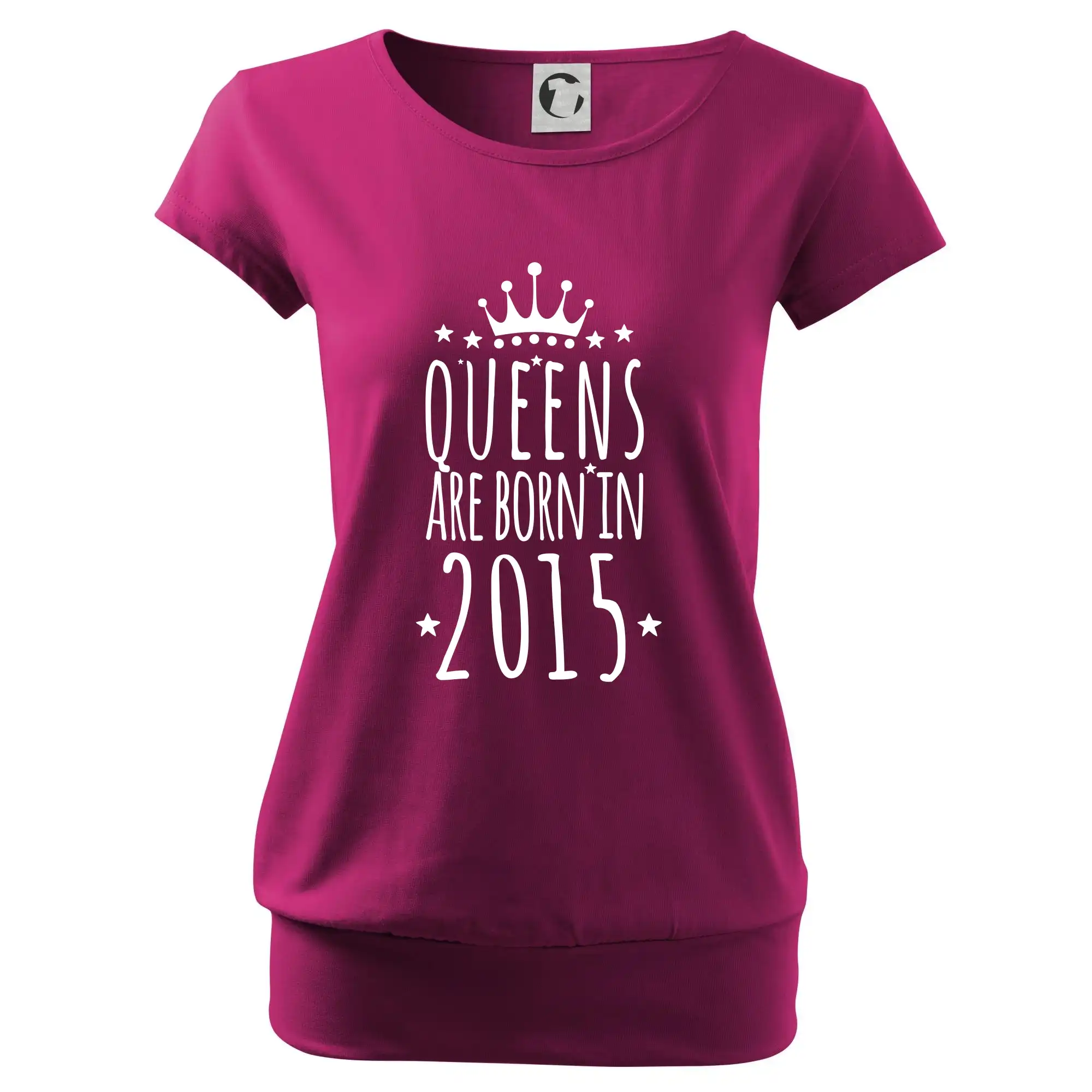 Queens are born in 2015