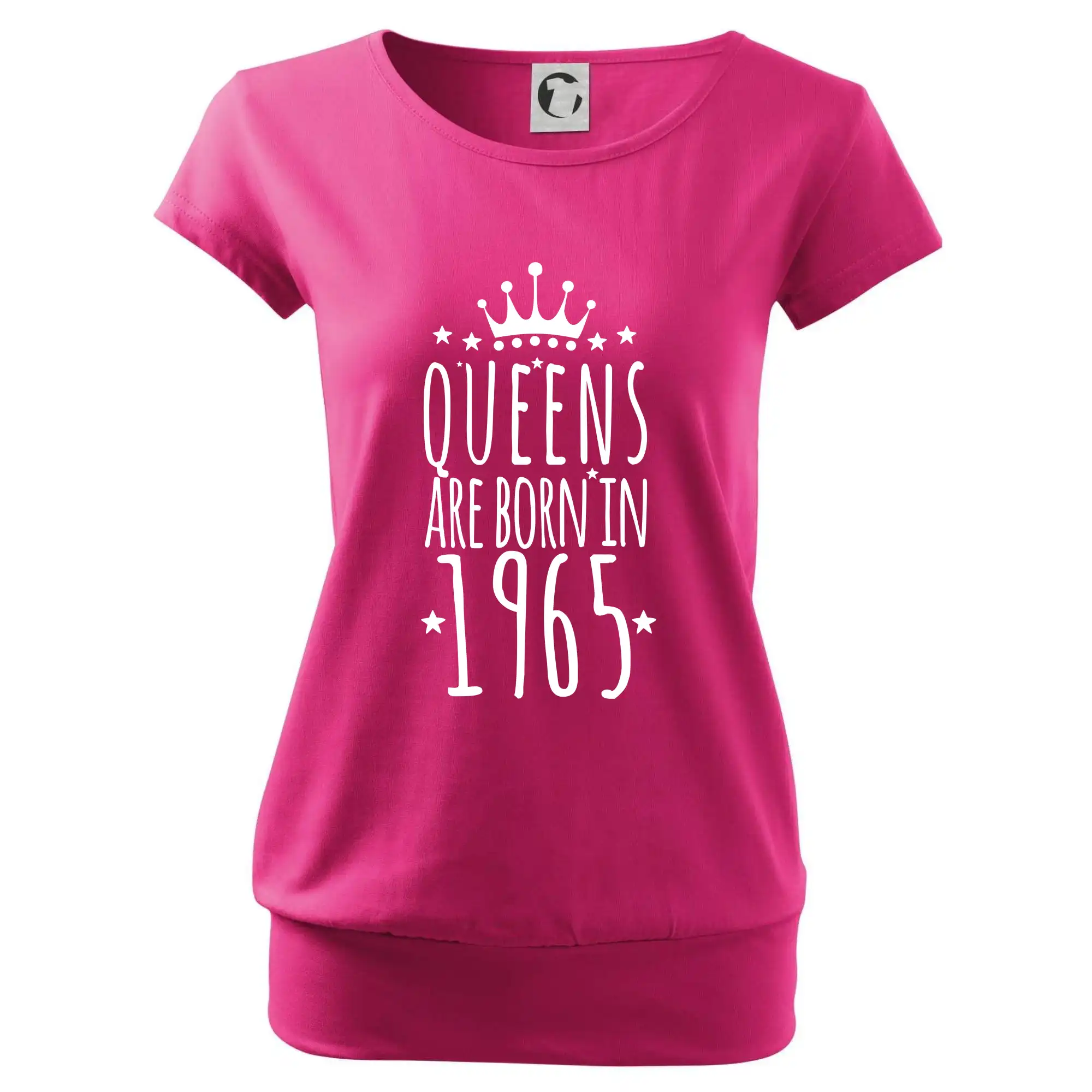 Queens are born in 1965