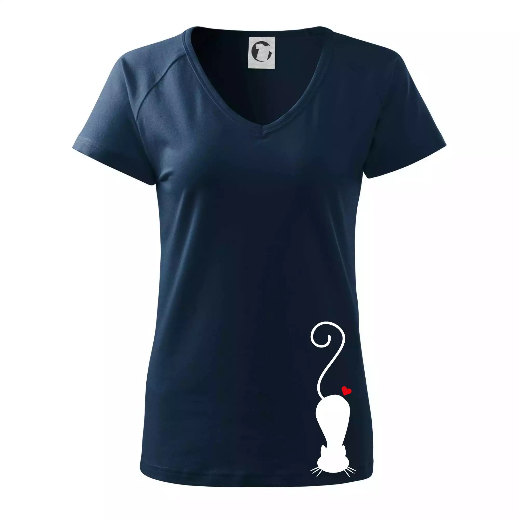 Zamilovaná kočka ležící