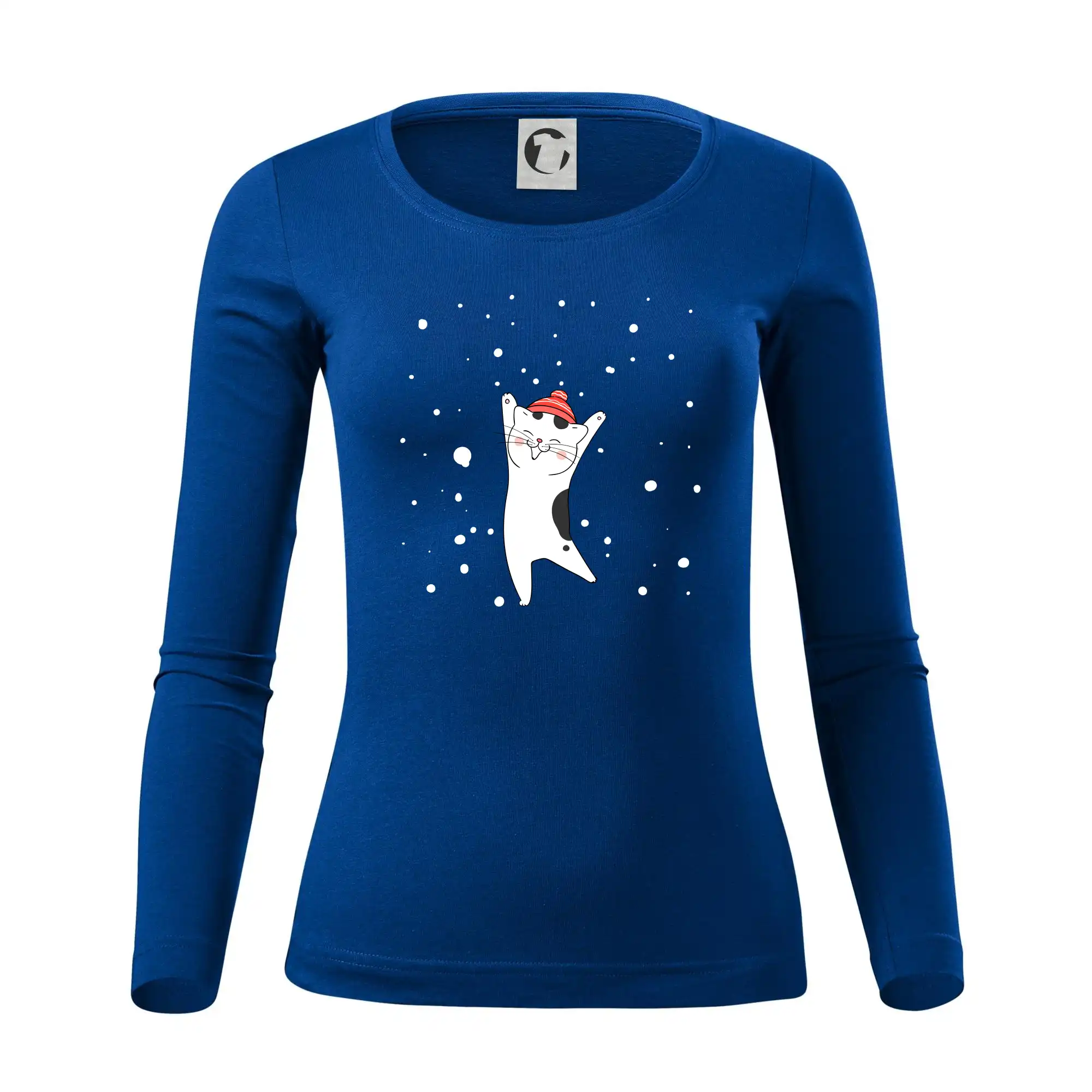 Veselá kočka v zimní čepici