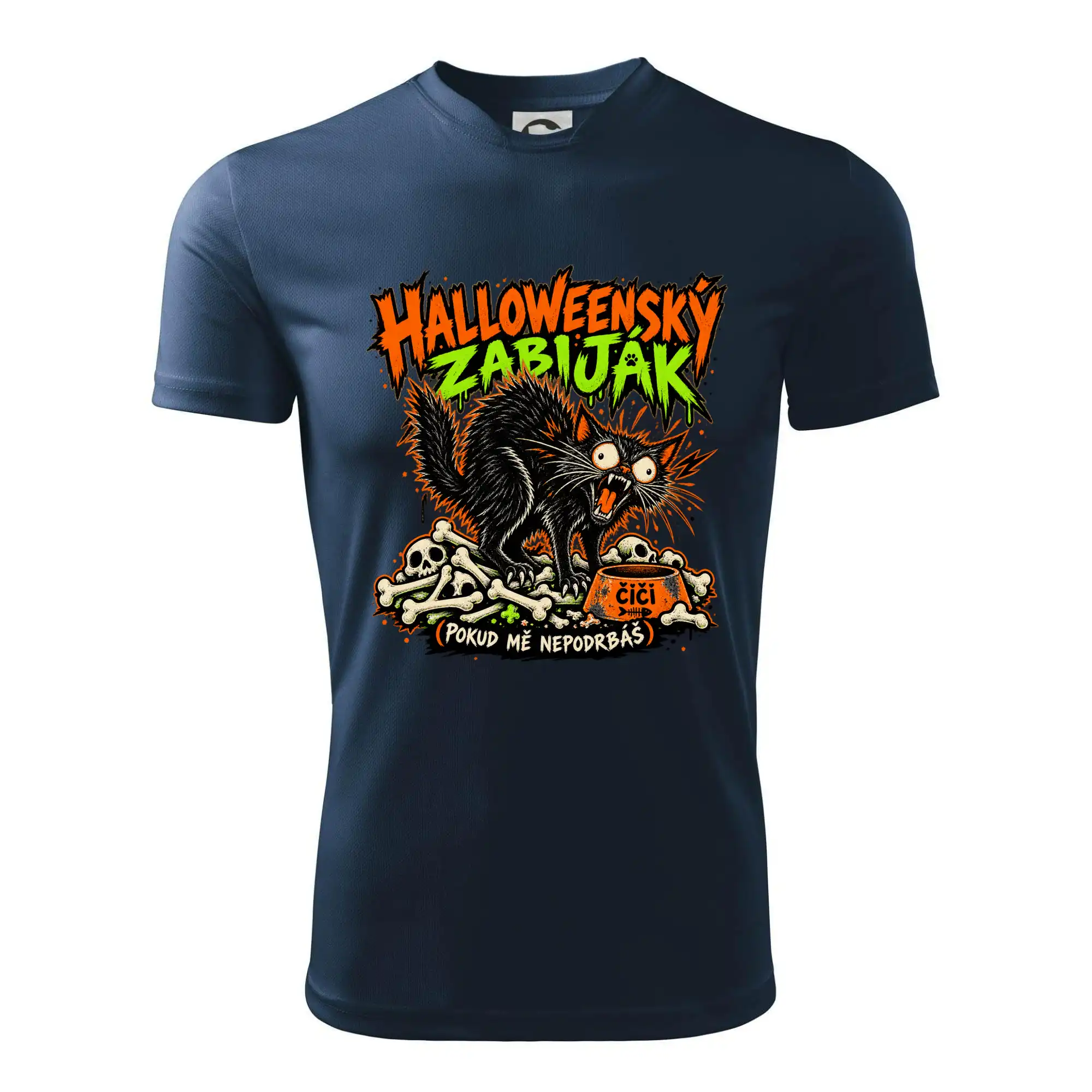 Halloweenský černý kocour čeká na podrbání