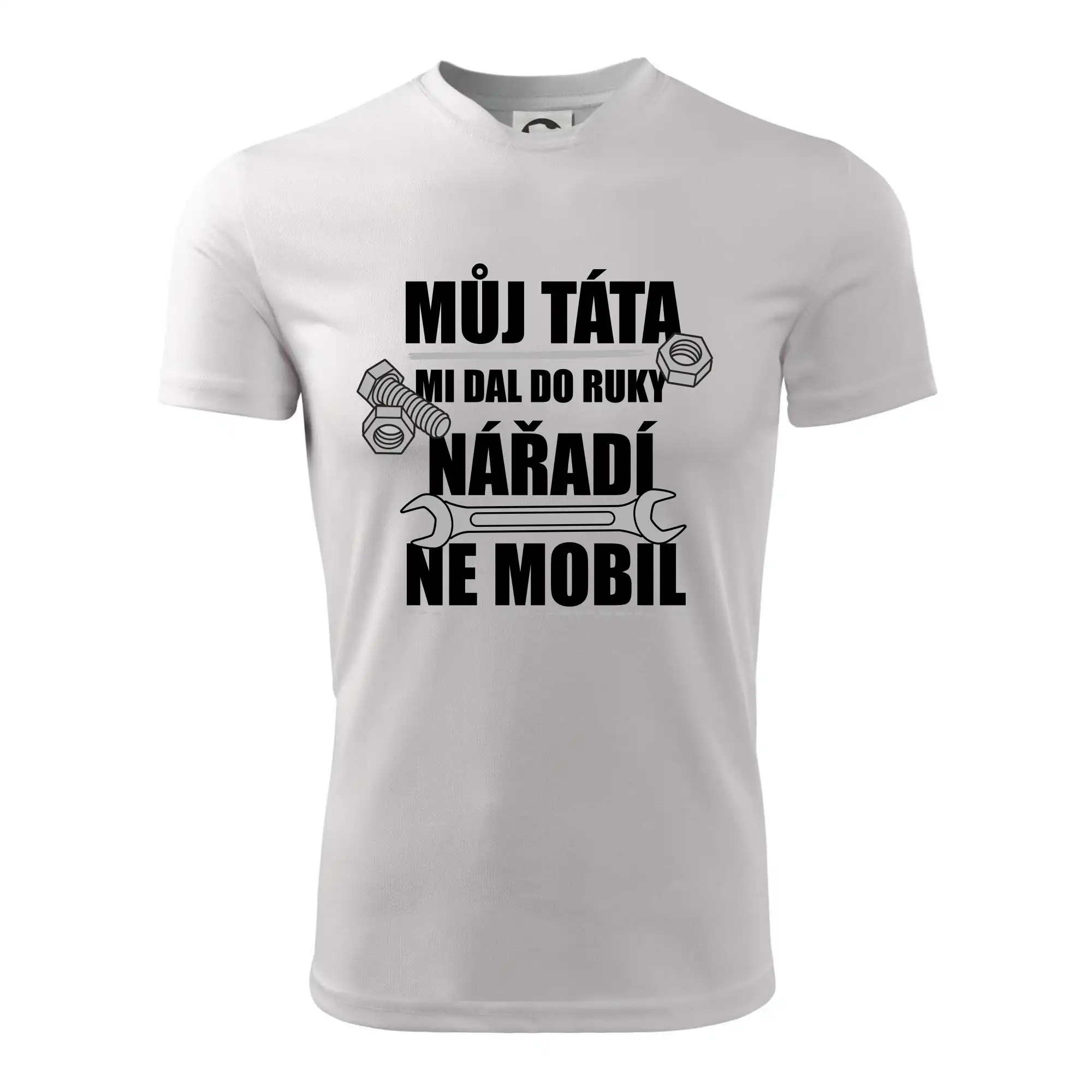 Můj táta mi dal do ruky nářadí