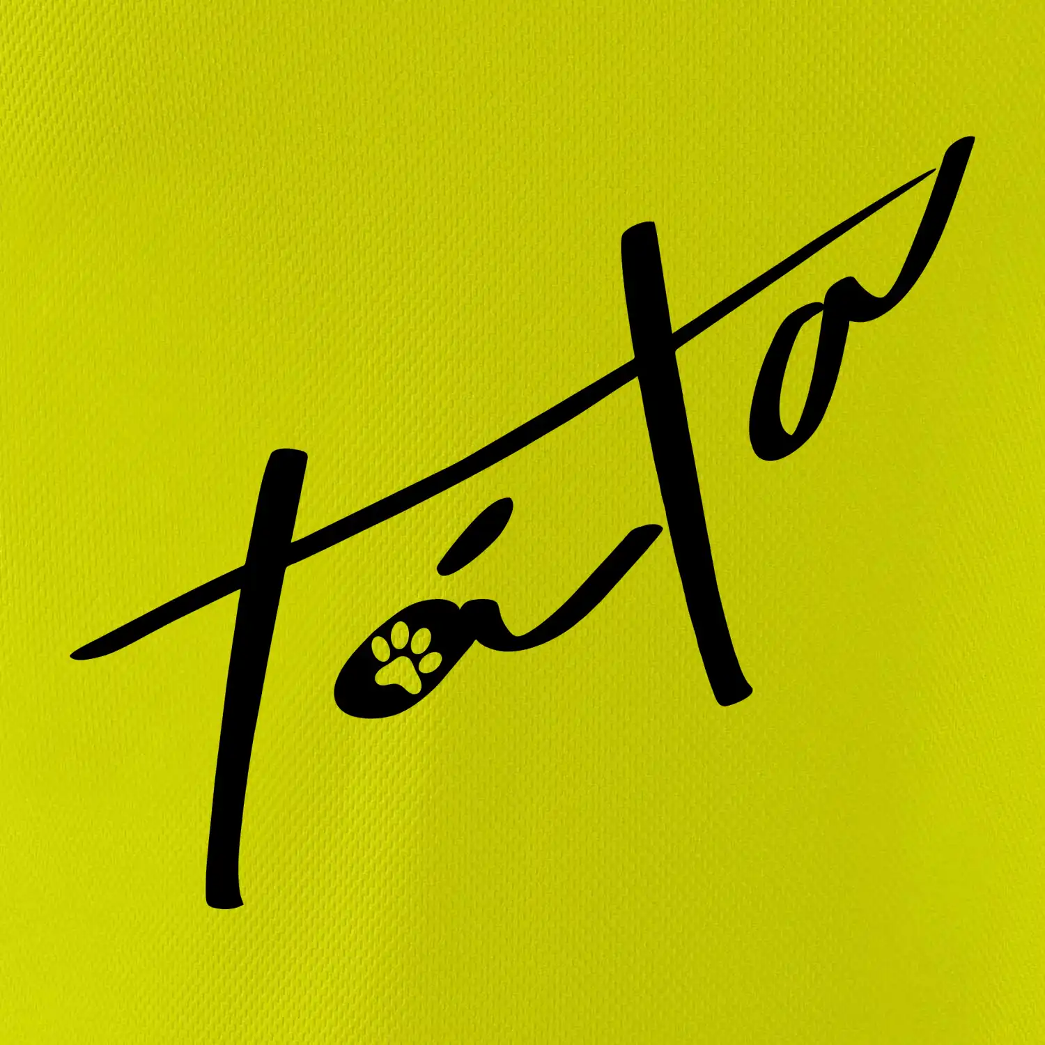 Psí táta se jmény na rukávu