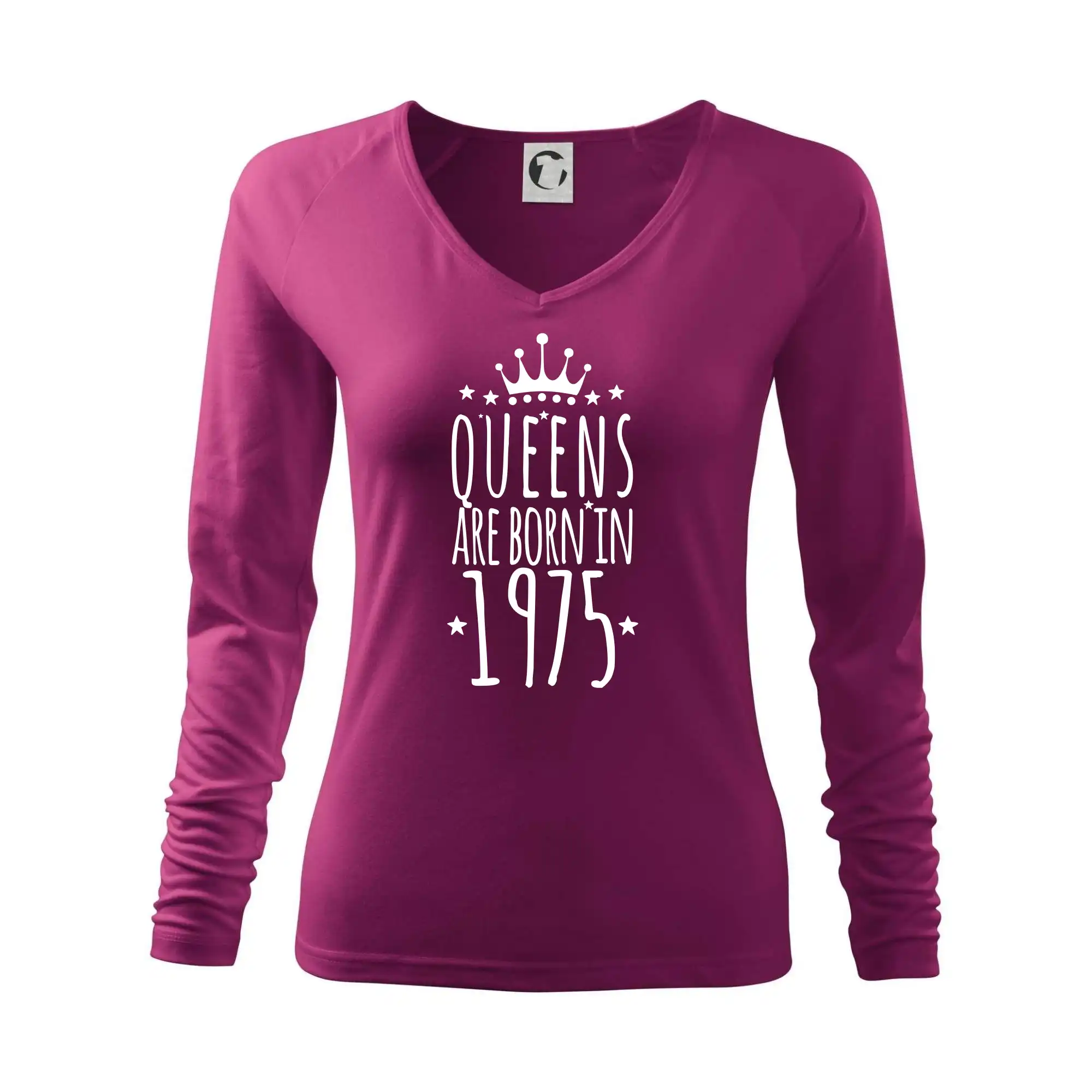 Queens are born in 1975