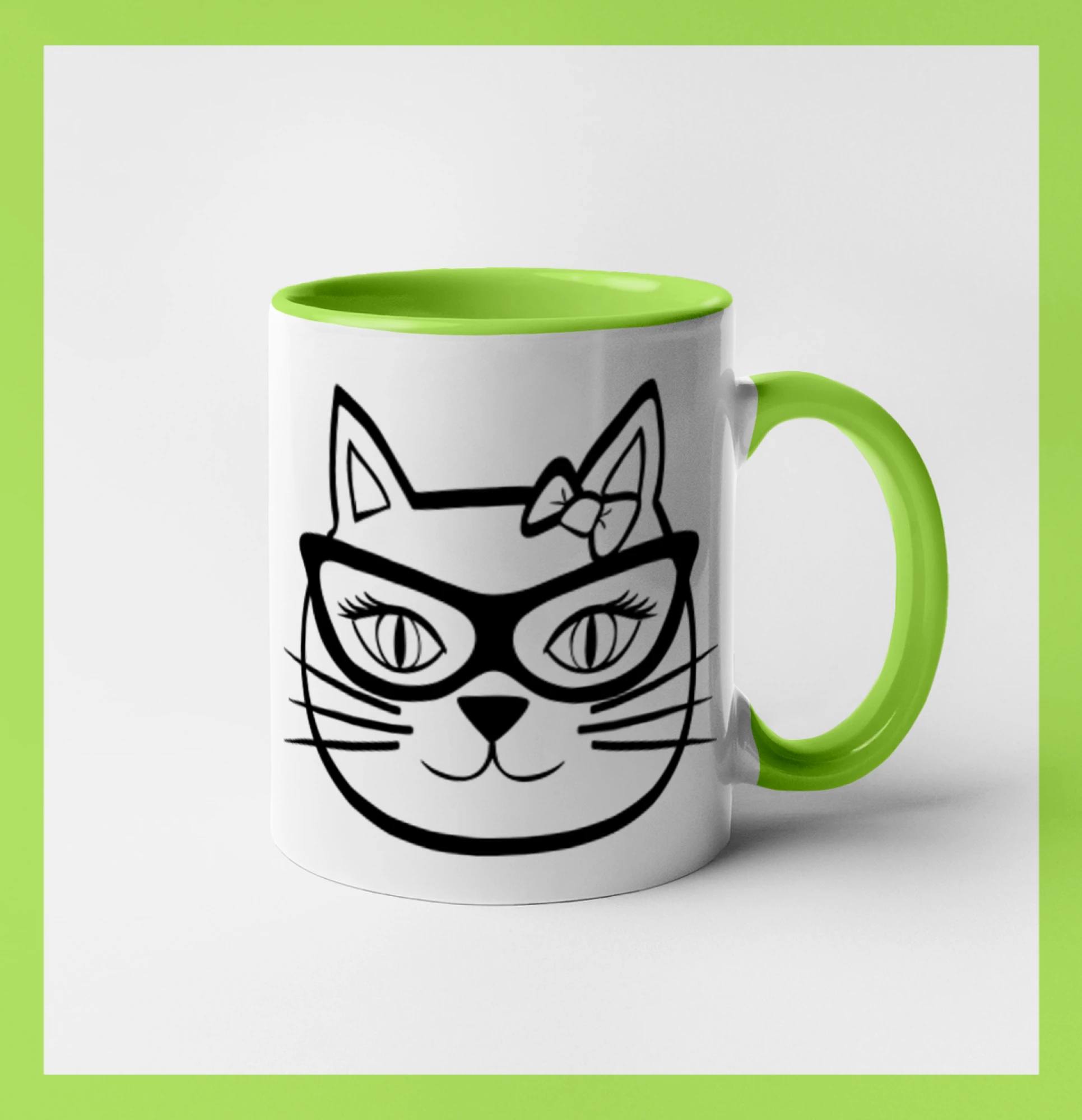 Kočičí holka s brýlemi