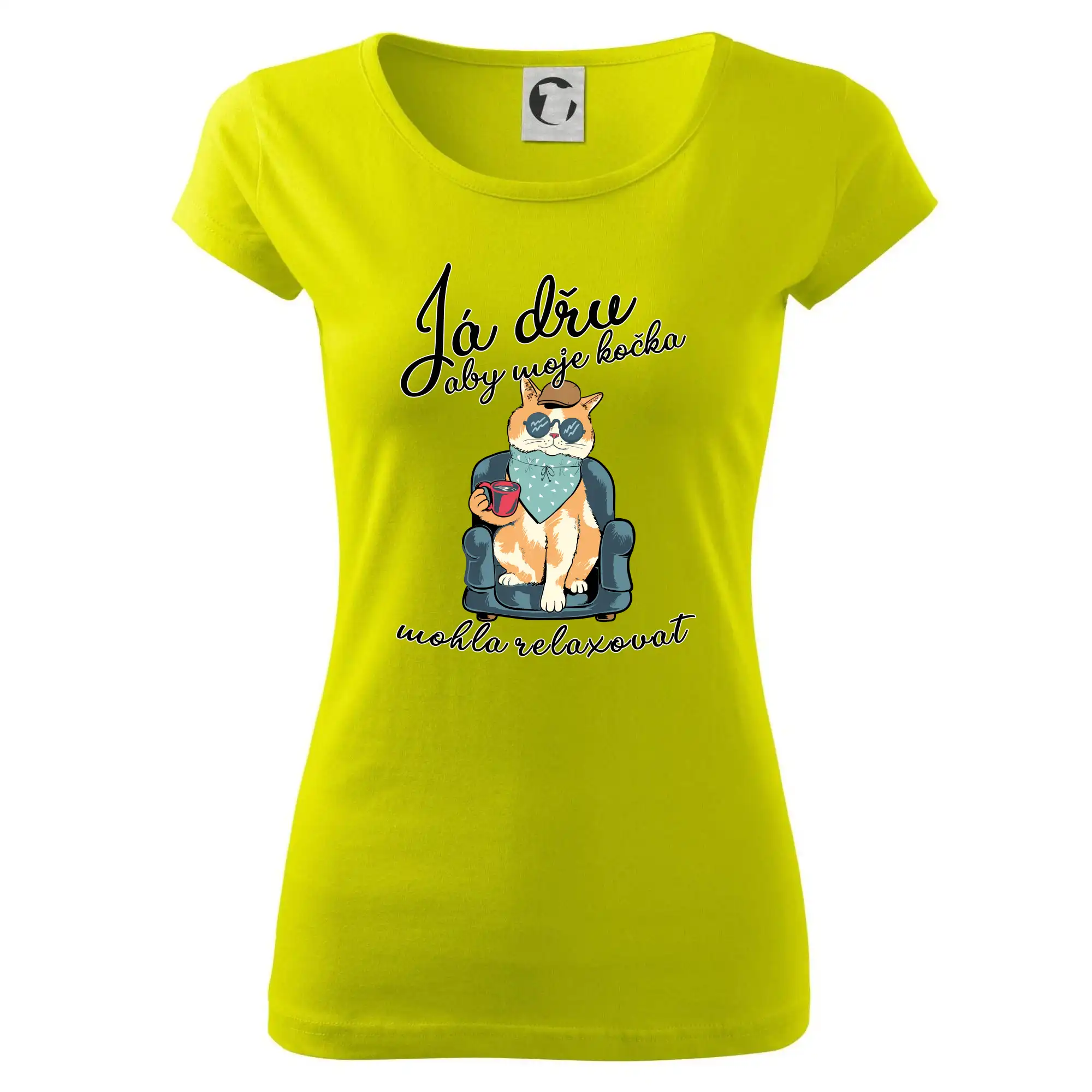 Já dřu, aby moje kočka mohla relaxovat