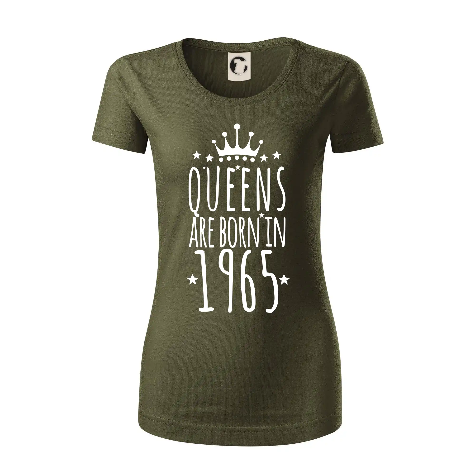 Queens are born in 1965